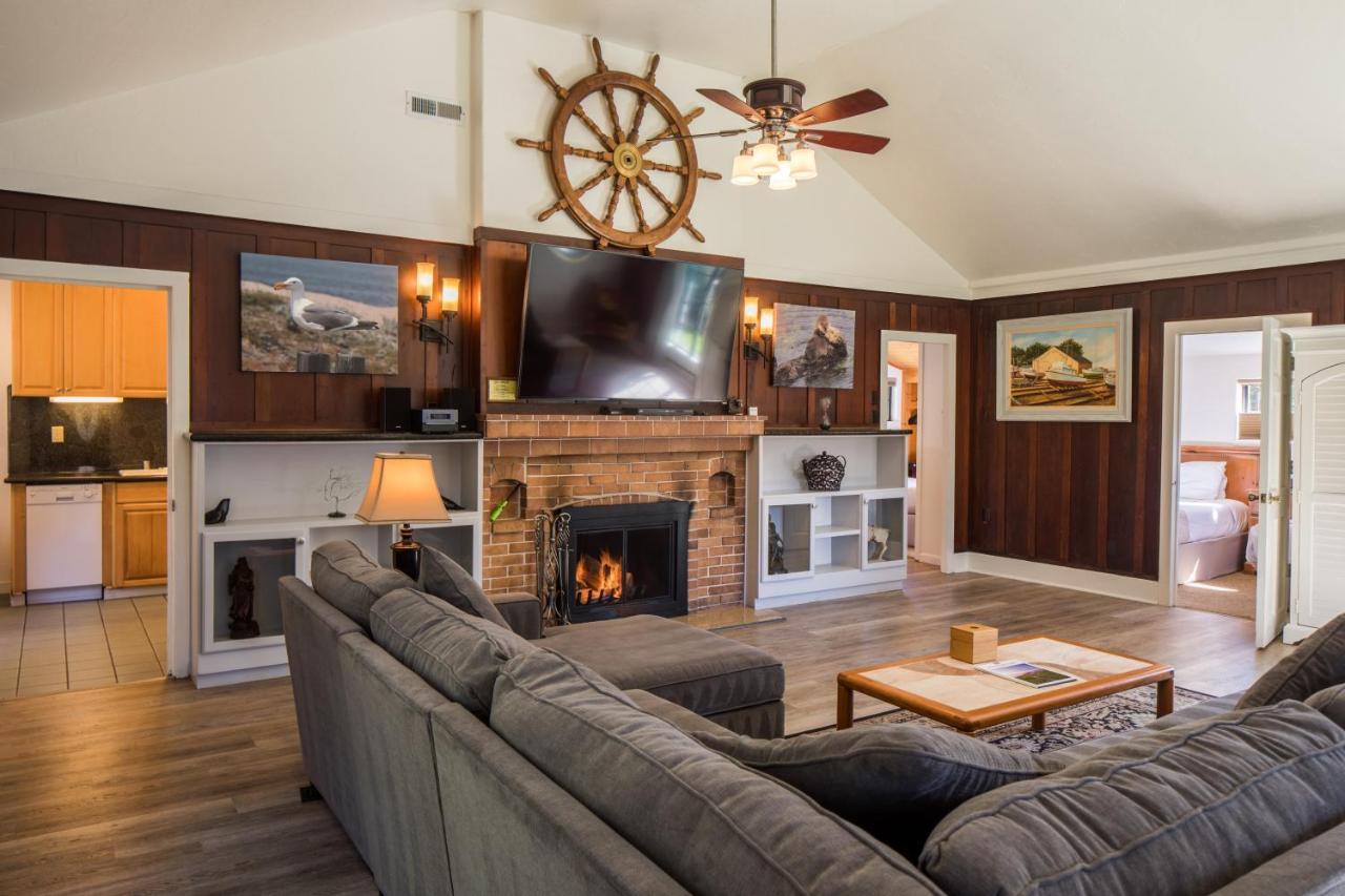 Andril Fireplace Cottages Пасифик Гров Экстерьер фото
