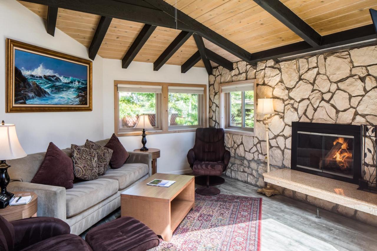 Andril Fireplace Cottages Пасифик Гров Экстерьер фото